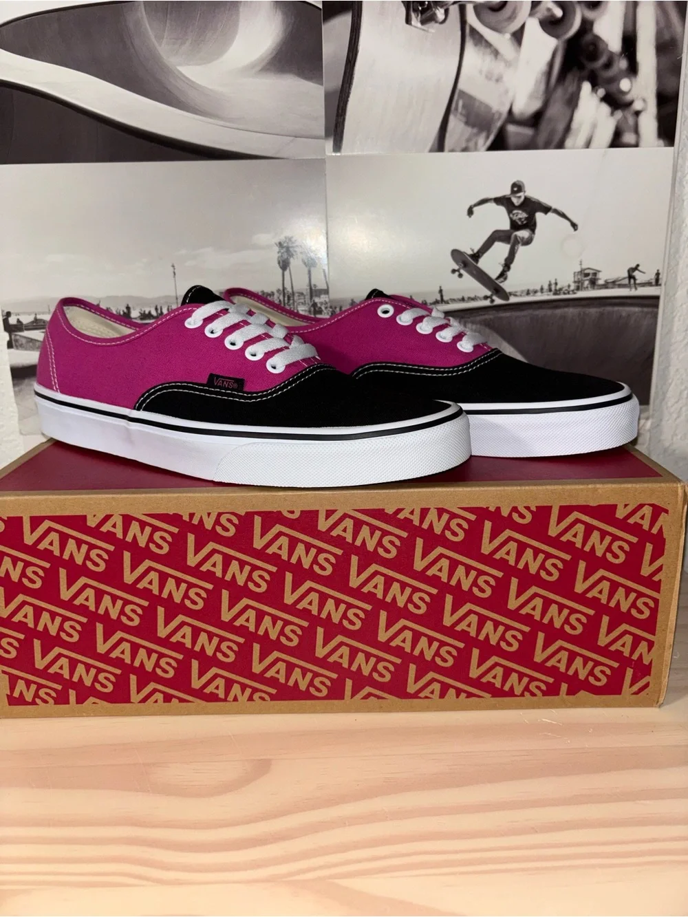 Vans Authentic sz 10.0 Men’s 11.5 Women’s